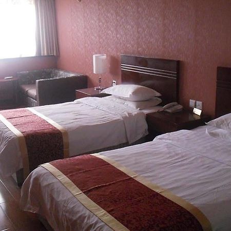 Chongqing Tianshun Hotel Bagian luar foto